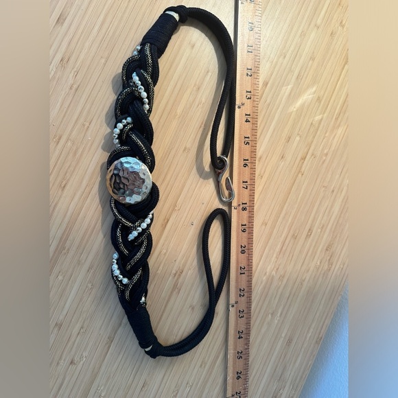 Vintage Accessories - . Vintage 80’s belt. Black and gold